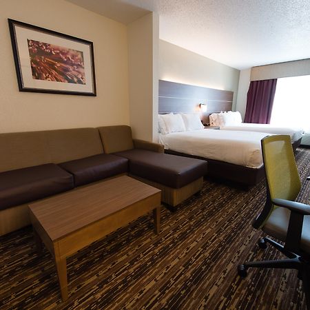 Holiday Inn Express & Suites Walterboro By Ihg Exterior foto